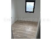   , , mala slika 5
